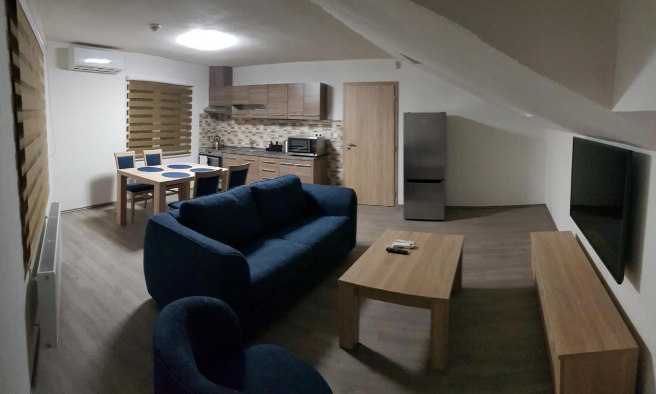Apartmany Meandry Mimon Exterior photo