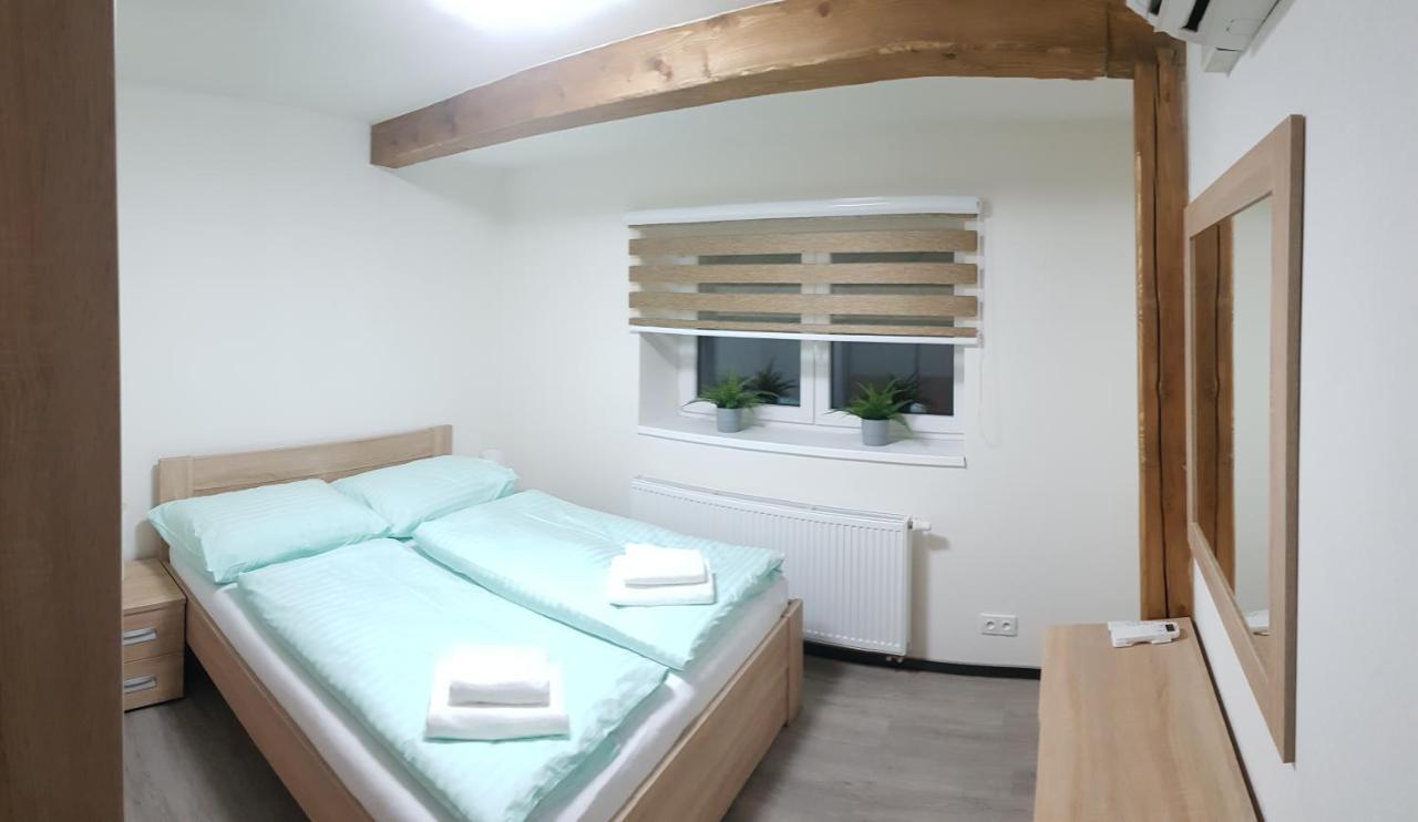 Apartmany Meandry Mimon Exterior photo